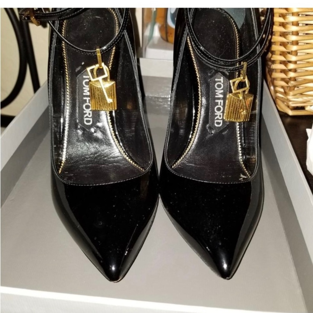 Tom Ford Padlock Pump